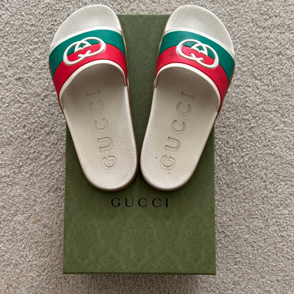 Gucci Red and Green Logo Slides